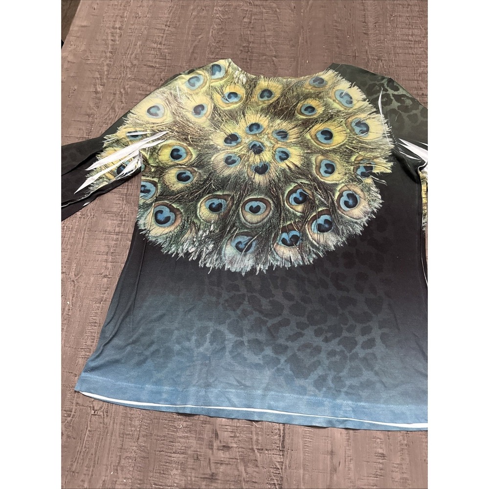 Closet Full brand blouse featuring a peacock feather print‎ Rhinestones  XL